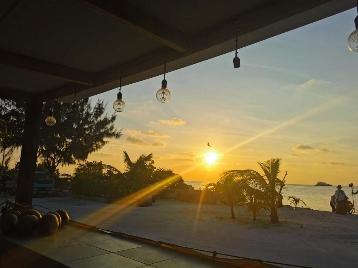 Ocean Vista Maldives,Maafushi Hotel Bagian luar foto